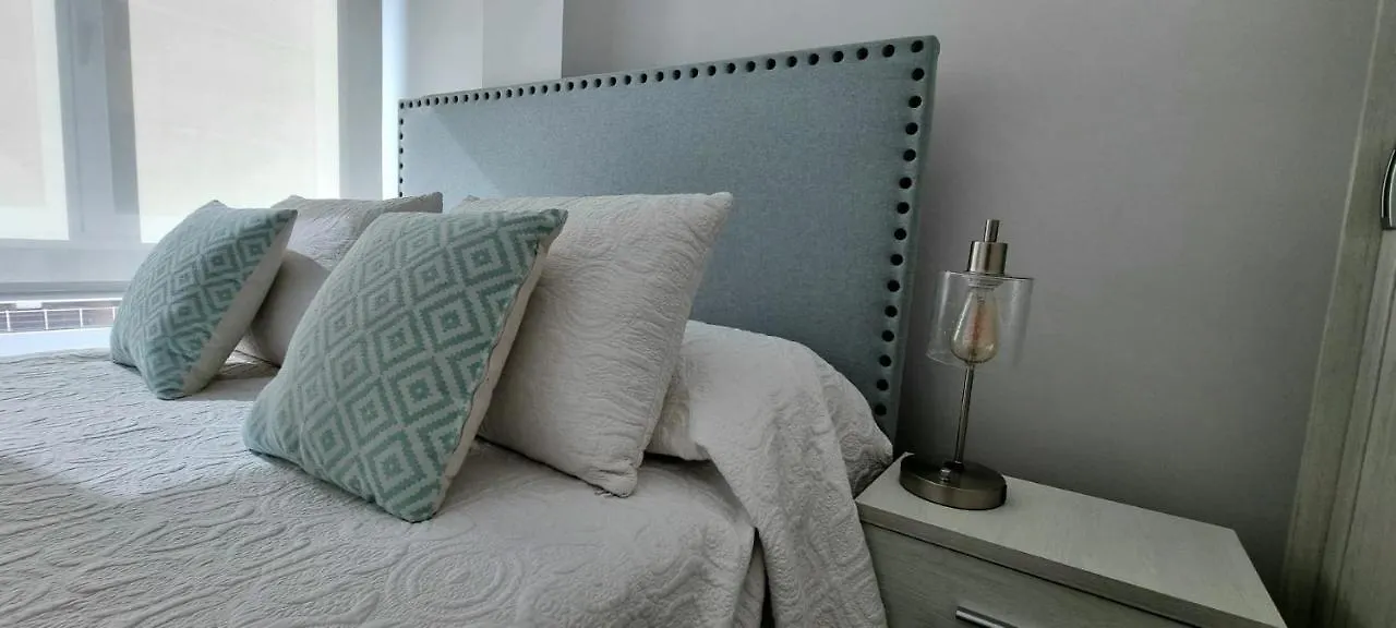 Lejlighed Almansa Shoping & Balcony 3 Bedrooms City Center Málaga