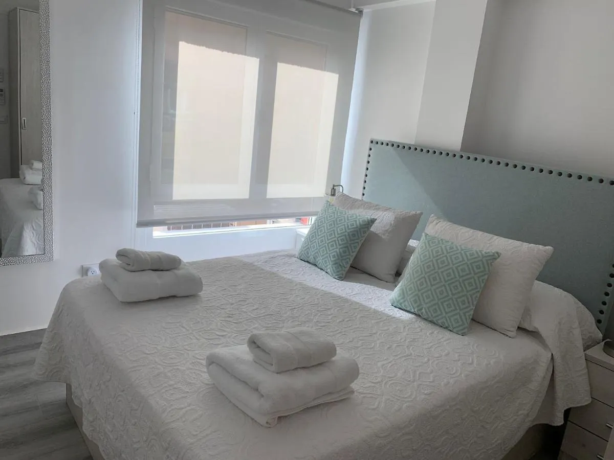 Almansa Shoping & Balcony 3 Bedrooms City Center Málaga 0*,  Spanien