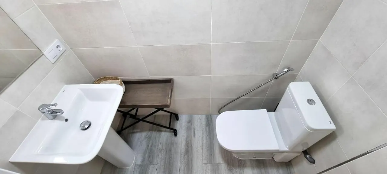 Lejlighed Almansa Shoping & Balcony 3 Bedrooms City Center Málaga